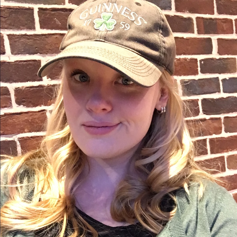 Meet your Posher, Kelley